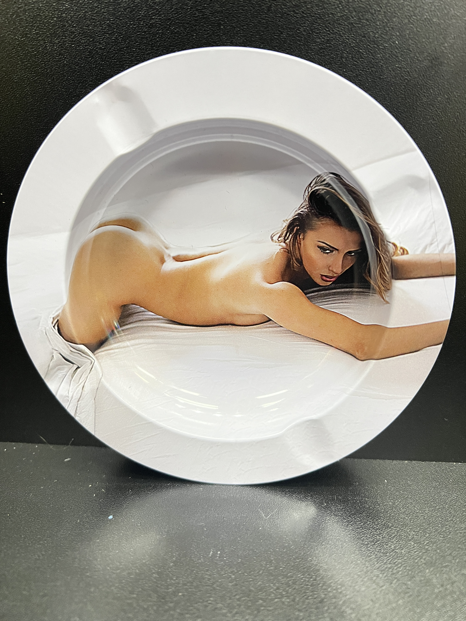 Silhouette Small Metal Ashtray